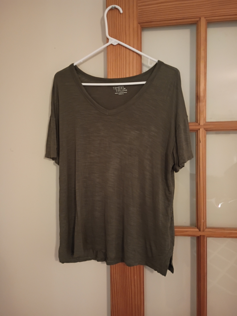 Time and Tru Olive V-Neck Short Sleeve Tee